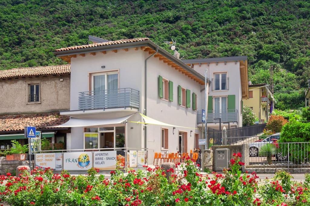 Il Frantoio A Monte-Vicino Al Lago Malcesine Exterior foto